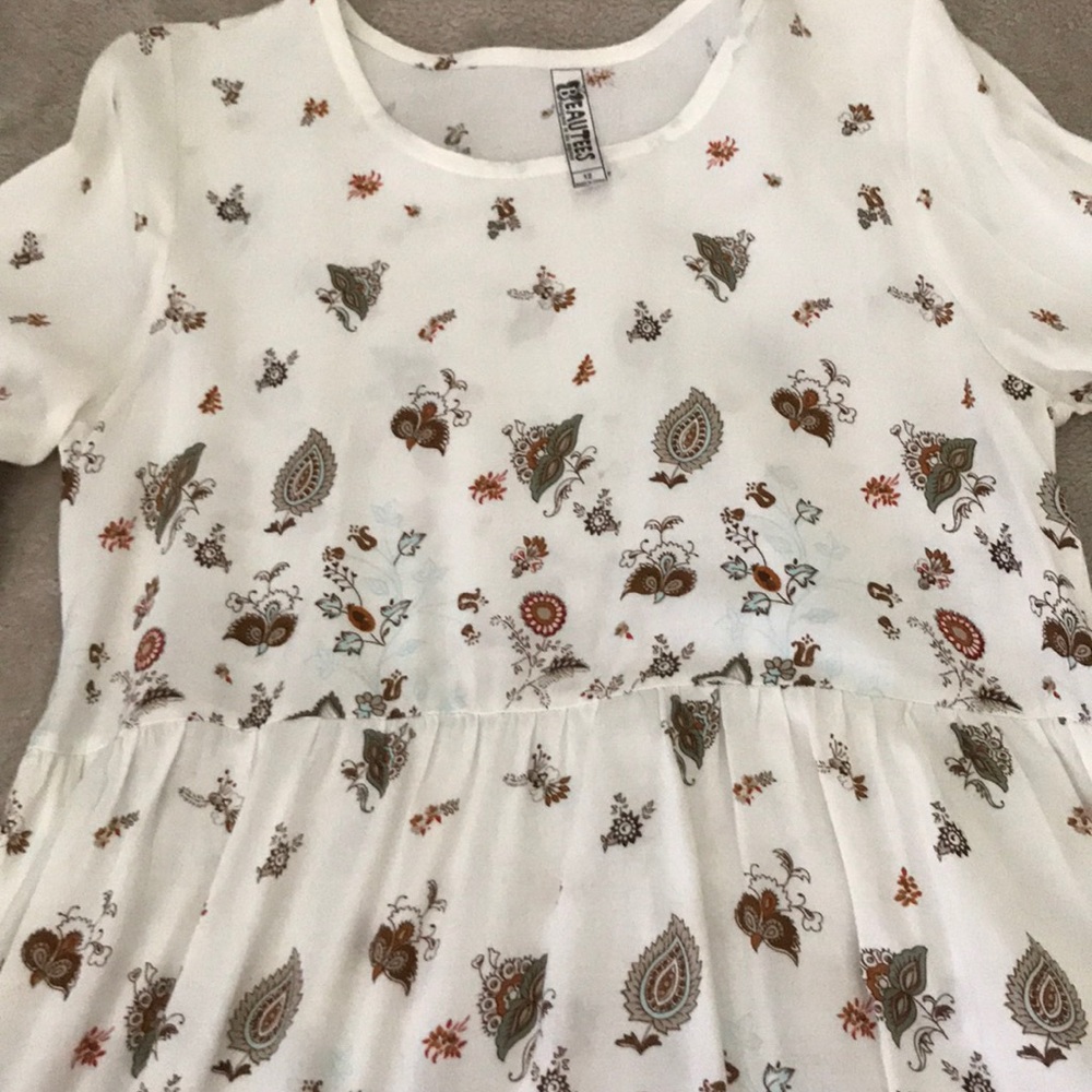 Dress - Picture 2 of 4